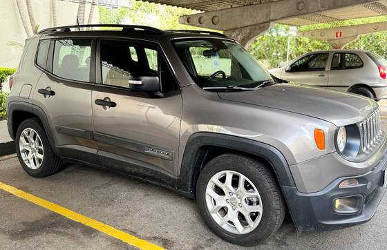 JEEP RENEGADE 1.8 16V FLEX SPORT 4P AUTOMÁTICO JEEP RENEGADE 1.8 16V FLEX SPORT 4P AUTOMÁTICO